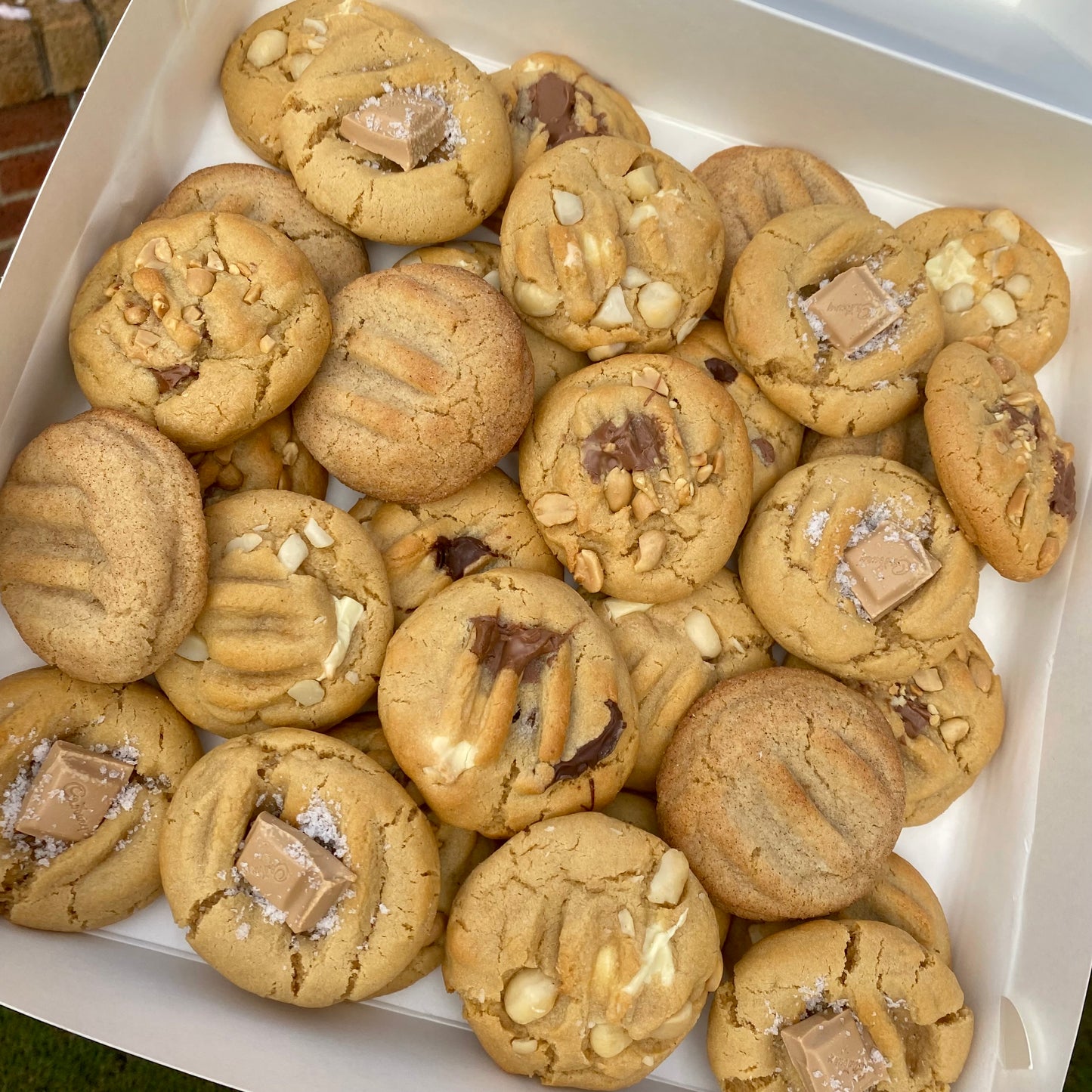 Mixed Cookie Box