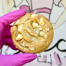 Load image into Gallery viewer, White Chocolate Macadamia Cookie
