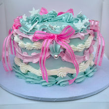 Load image into Gallery viewer, Winter Wonderland Vintage Cake
