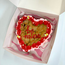 Load image into Gallery viewer, Valentine&#39;s Day Cookie Cake
