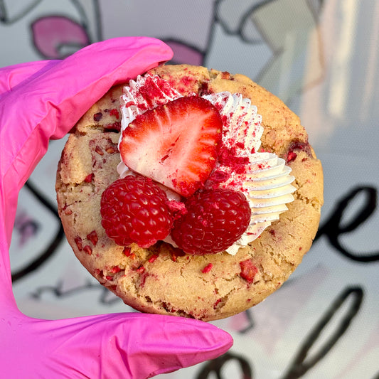 COOKIE FLAVOUR OF THE WEEK: Berries & Cream
