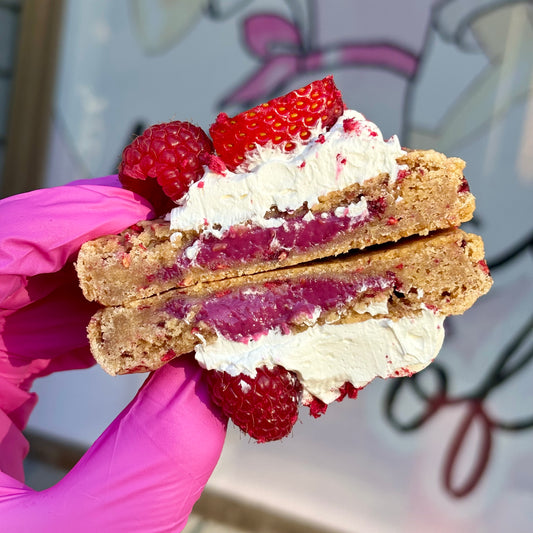 COOKIE FLAVOUR OF THE WEEK: Berries & Cream