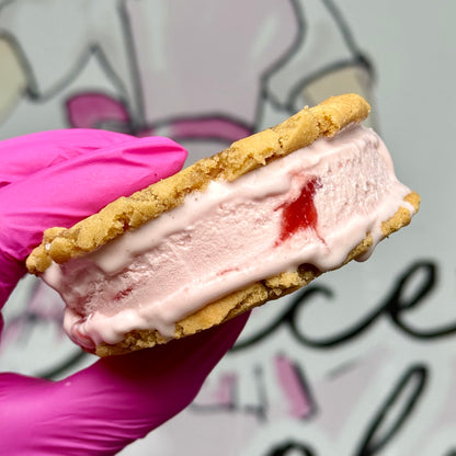 COOKIE FLAVOUR OF THE WEEK: Strawberry Ice Cream Cookie Sandwich