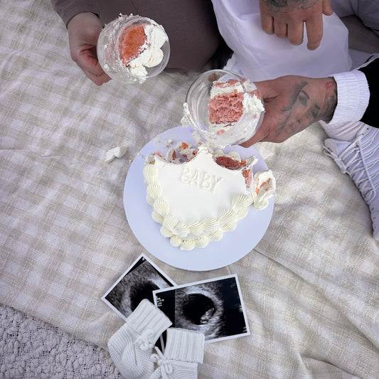 Gender Reveal Vintage Style Cake