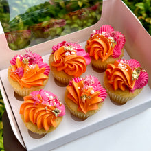 Load image into Gallery viewer, Mini Petal &amp; Pearl Cupcakes
