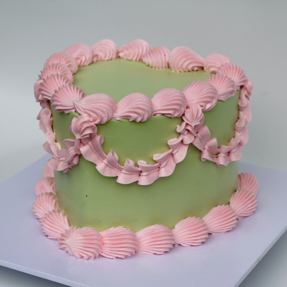 Cecilia: Vintage Style Cake