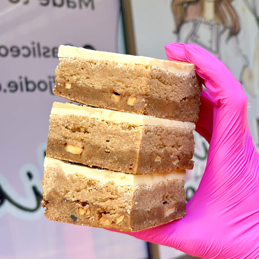 Apple Cinnamon Blondie