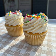 Load image into Gallery viewer, Vanilla Butter Cupcakes
