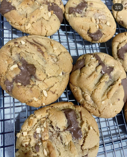Peanut Butter and Milk Chocolate Cookie