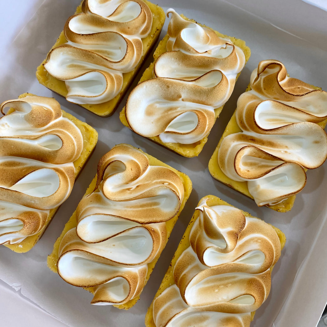 Lemon Meringue Blondie