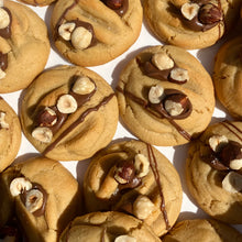 Load image into Gallery viewer, Hazelnutella Cookie
